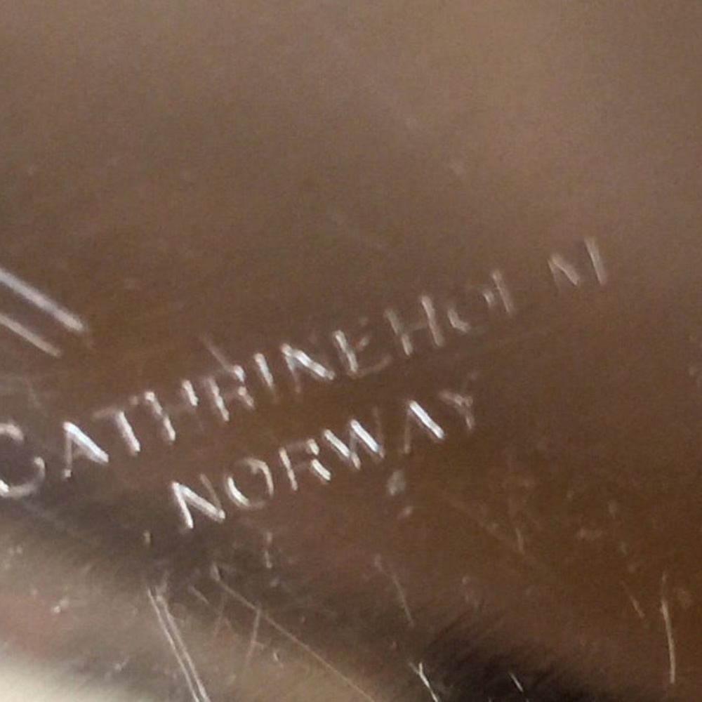 Cathrineholm Enamel on Stainless Steel Plate Red - Picture 4 of 5